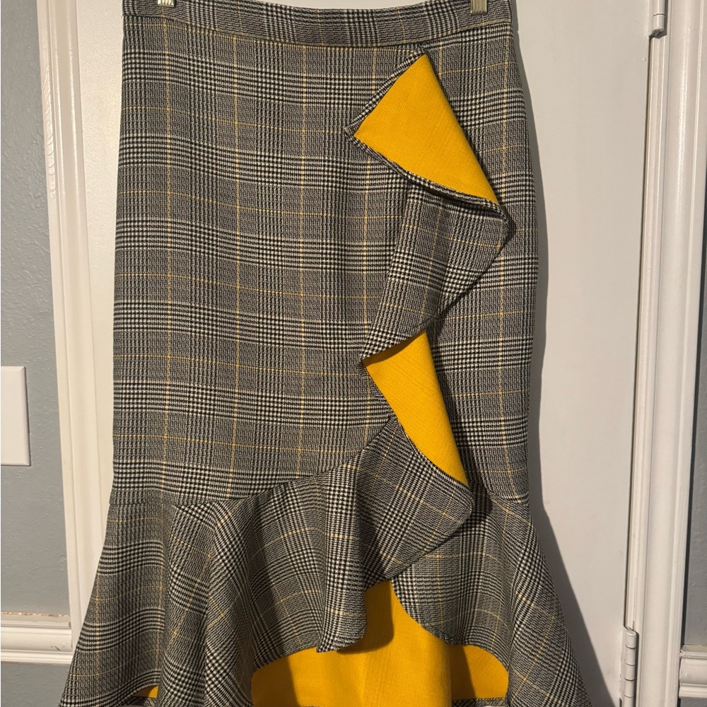 Stylish Gray and Yellow Plaid Skirt